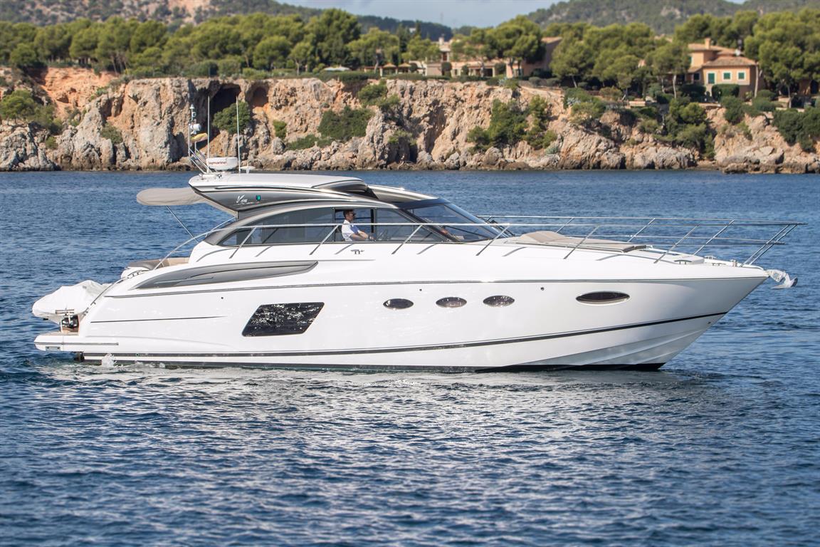 PRINCESS V48 DECK SALOON SPORTS del 2016